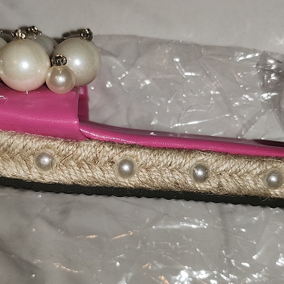 Slides - Picture 4 of 5